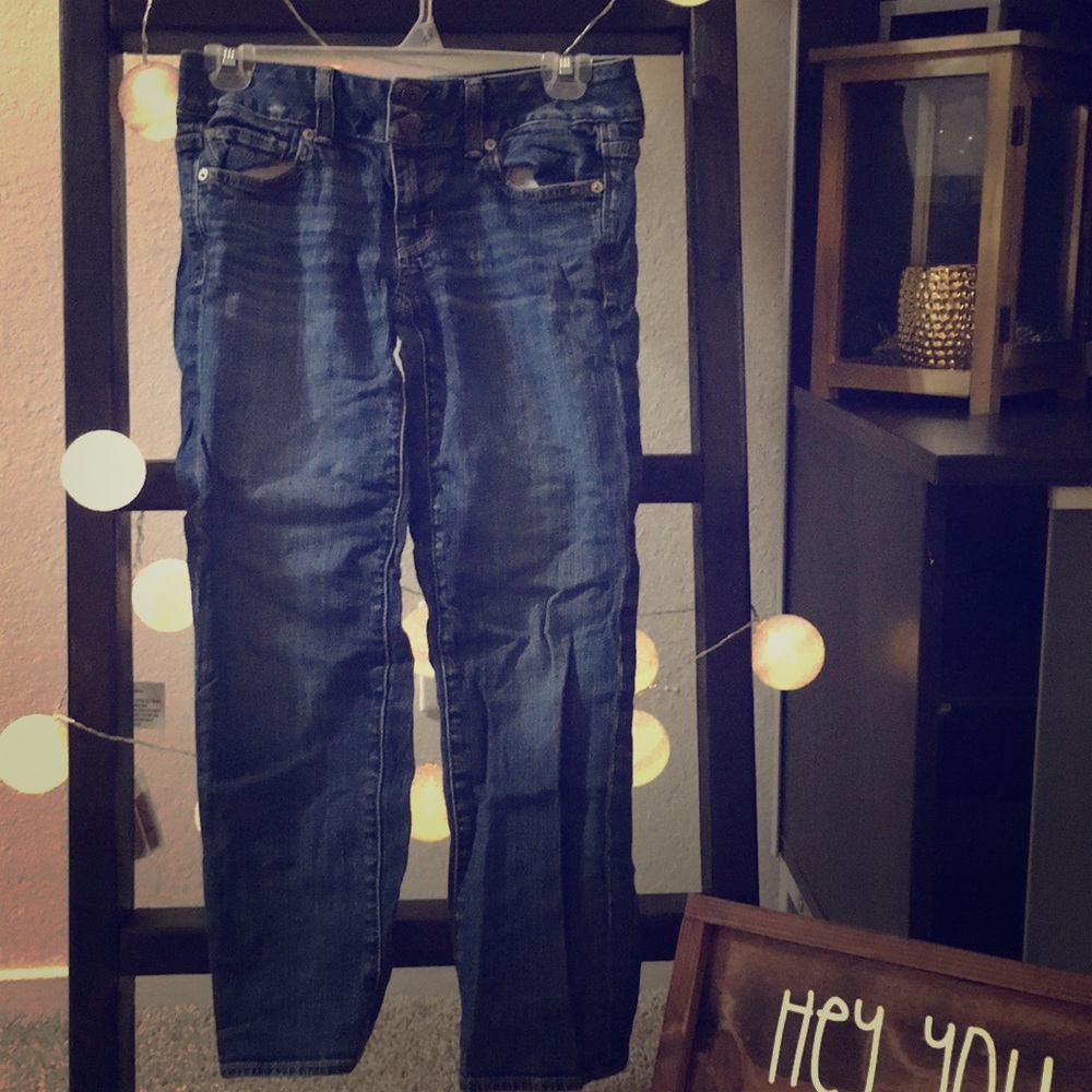 American Eagle Artist - Size 2 Regular